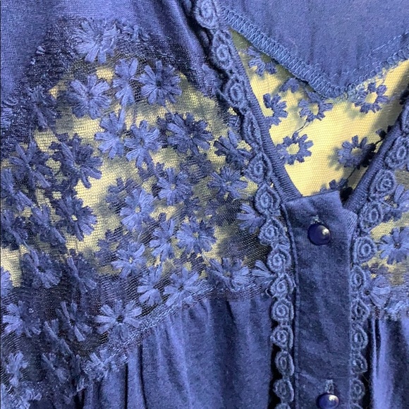 Women’s blouse navy blue button up - Picture 5 of 5